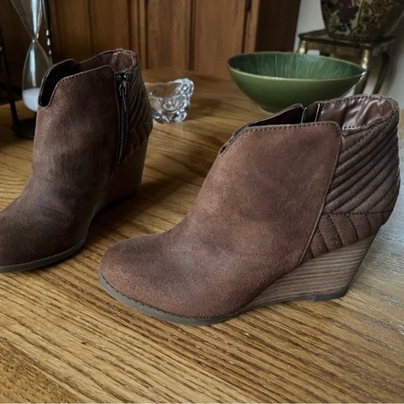 Carlos Santana Shoes - Carlos by Carlos Santana Women's Camira Ankle Boots sz 6.5